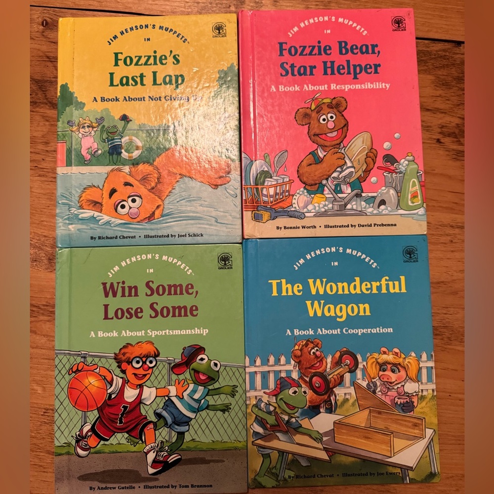 📚 Jim Henson’s Muppets Hardcover Book Bundle | Fozzie & Piggy | 4 Books